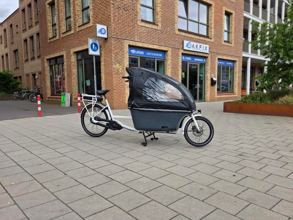 2dehands elektrische Dolly bakfiets met toebehoren, 4 kinderen of meer, Info@dolly-bakfietsen.nl, Ophalen of Verzenden, Zo goed als nieuw