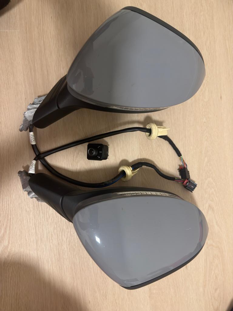 Golf 8 spiegels Nardo Grey rechts en links, Ophalen of Verzenden, Gebruikt, Volkswagen