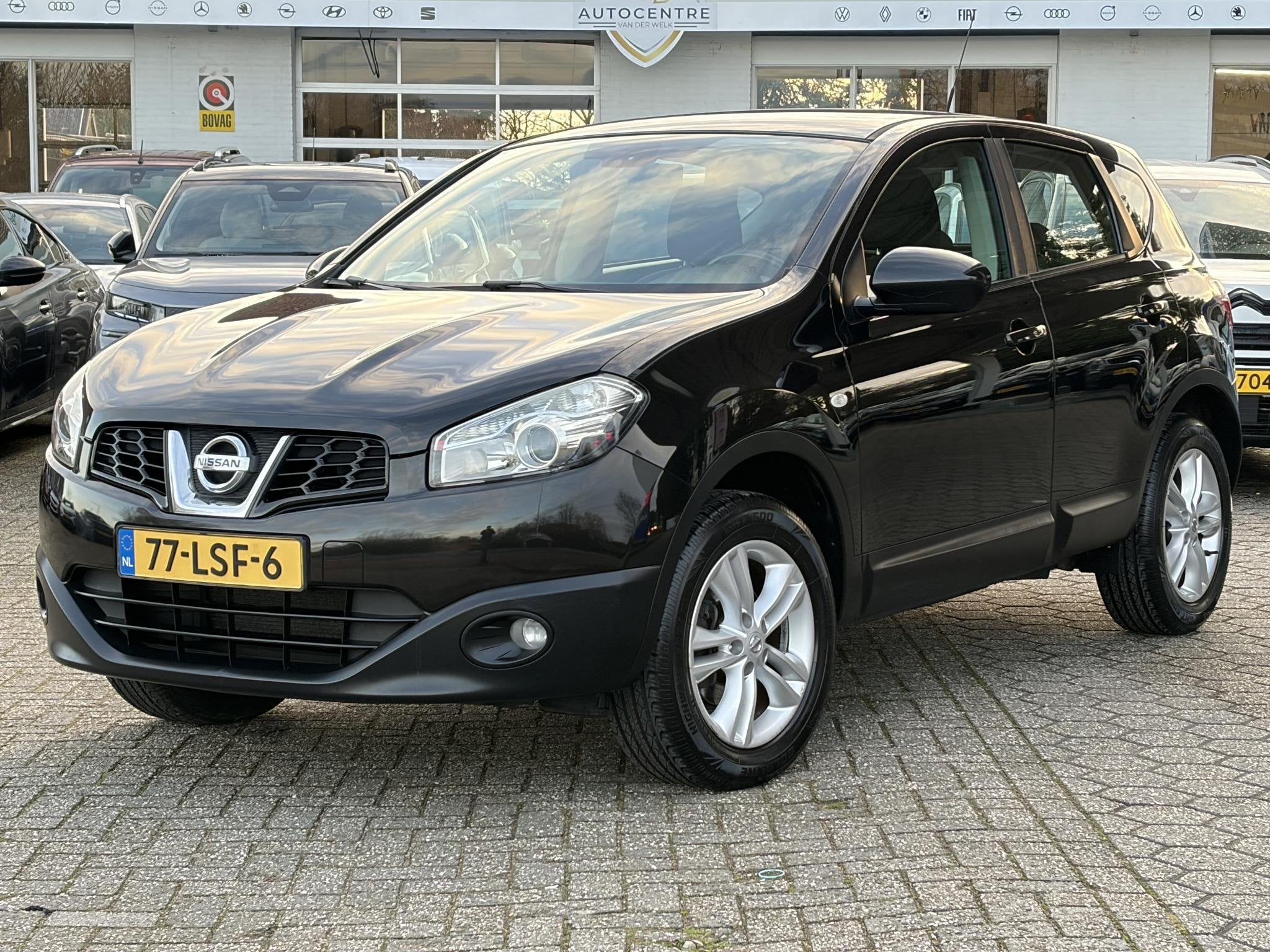 Nissan Qashqai 1.6 Acenta AIRCO | NIEUWE APK | BOVAG !, Auto's, Voorwielaandrijving, 12 maanden, Gebruikt, 4 cilinders