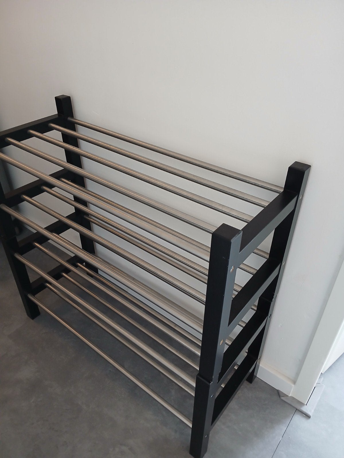 IKEA TJUSIG Schoenenrek Zwart/RVS 79x32x37 cm, Huis en Inrichting, Kasten | Schoenenrekken, Ophalen, Gebruikt