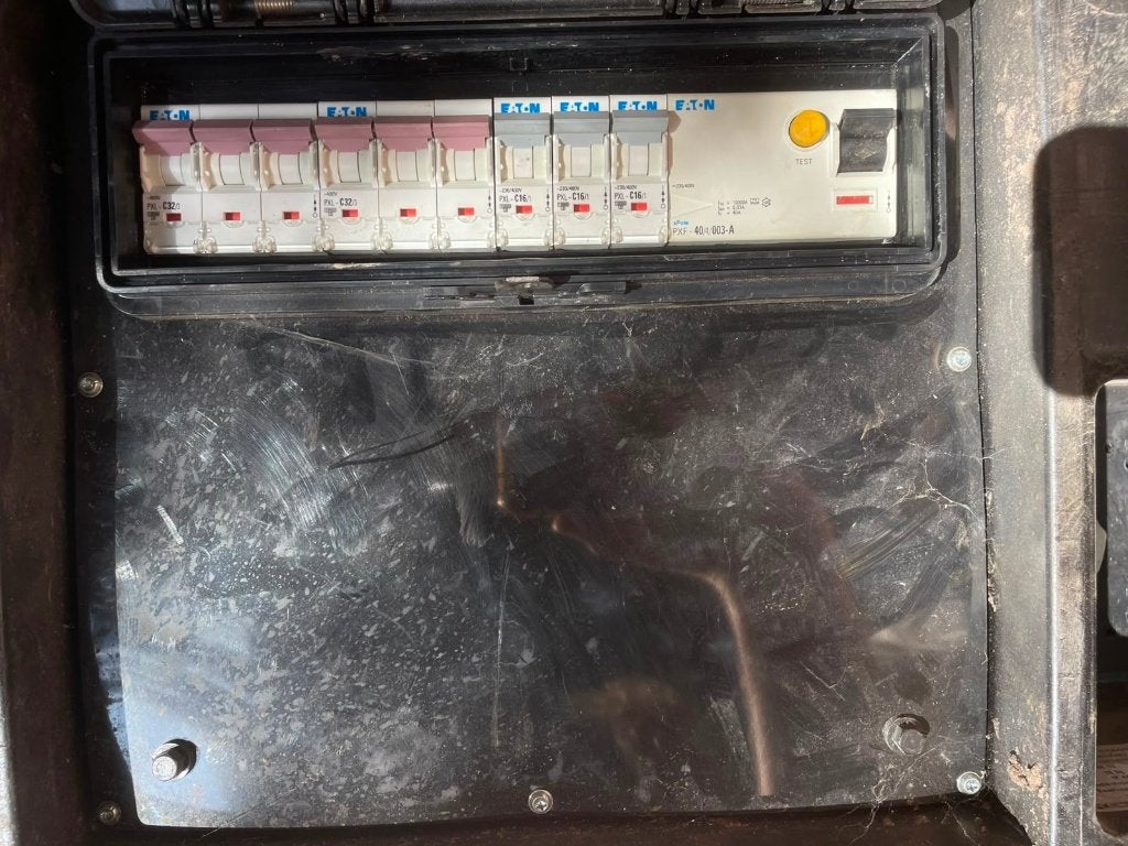 Audiovisueel apparatuur Leegverkoop, Ophalen, Gebruikt