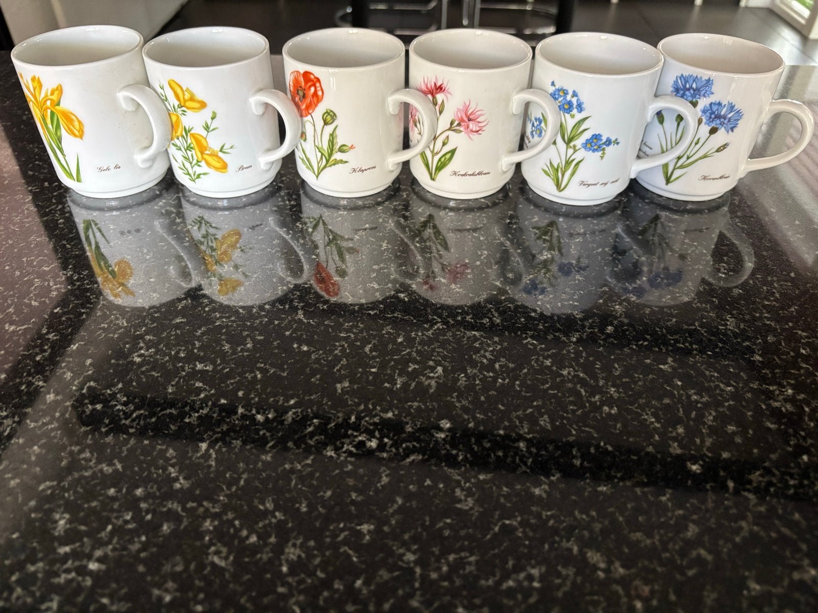 6 Libelle Exclusief Porselein Mokken met Bloemenprint, Ophalen, Overige merken, Vintage, Mok