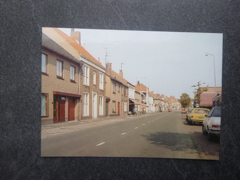 Breskens, Dorpsstraat/auto 1980, Verzenden, 1980 tot heden, Ongelopen, Zeeland