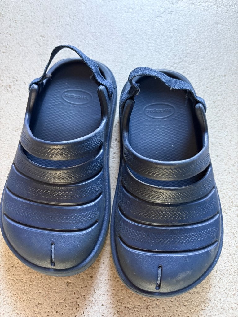 Havainas clogs - maat 23/24 blauw, Gebruikt, Jongen of Meisje, Schoenen, Ophalen of Verzenden