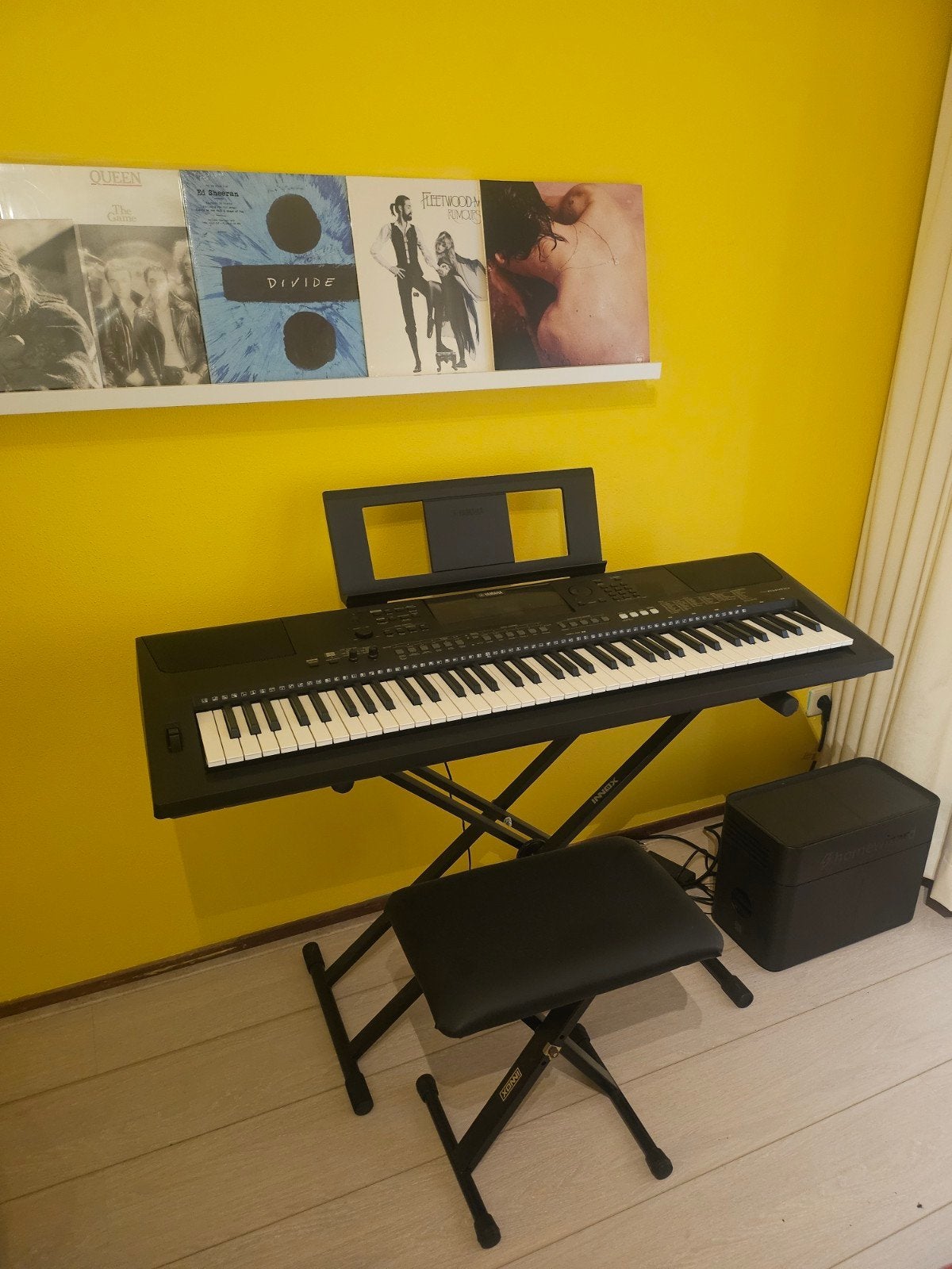 Yamaha PSR-EW410 keyboard met kruk en standaard, Ophalen, Yamaha, Zo goed als nieuw, Met standaard