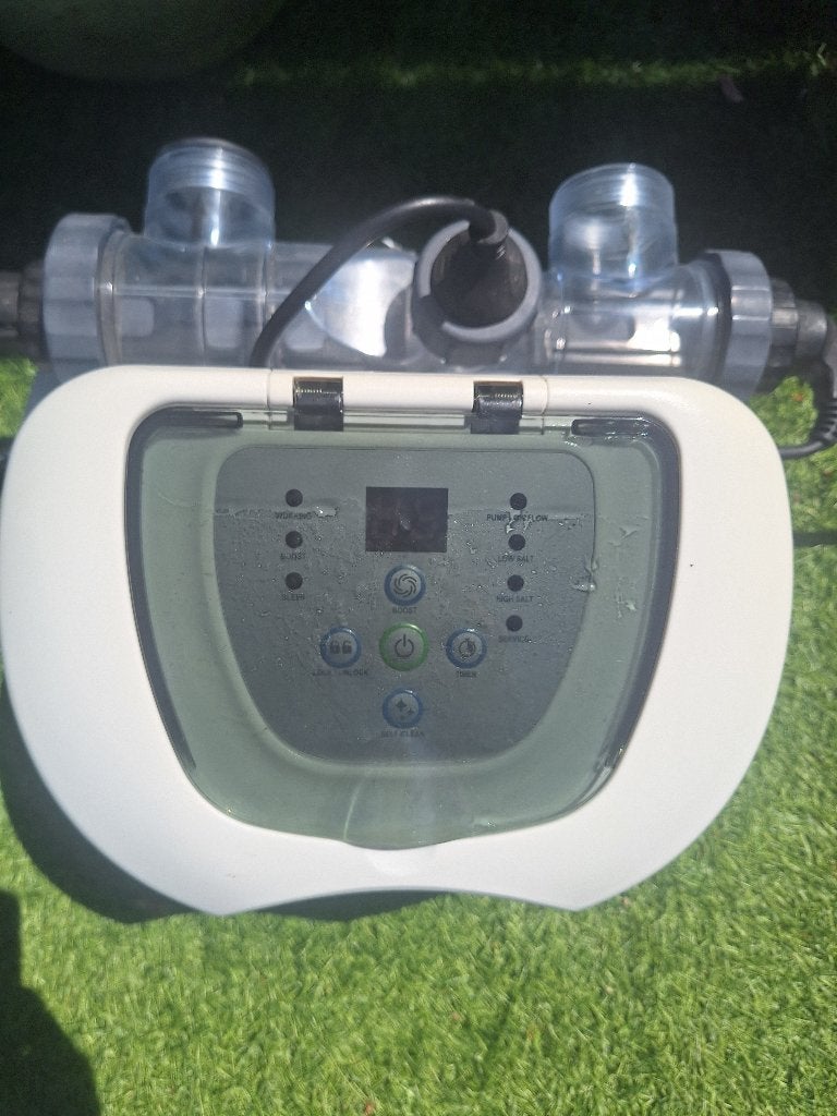 Intex Krystal Clear zoutwatersysteem tot 56.800 liter, Ophalen, Zo goed als nieuw