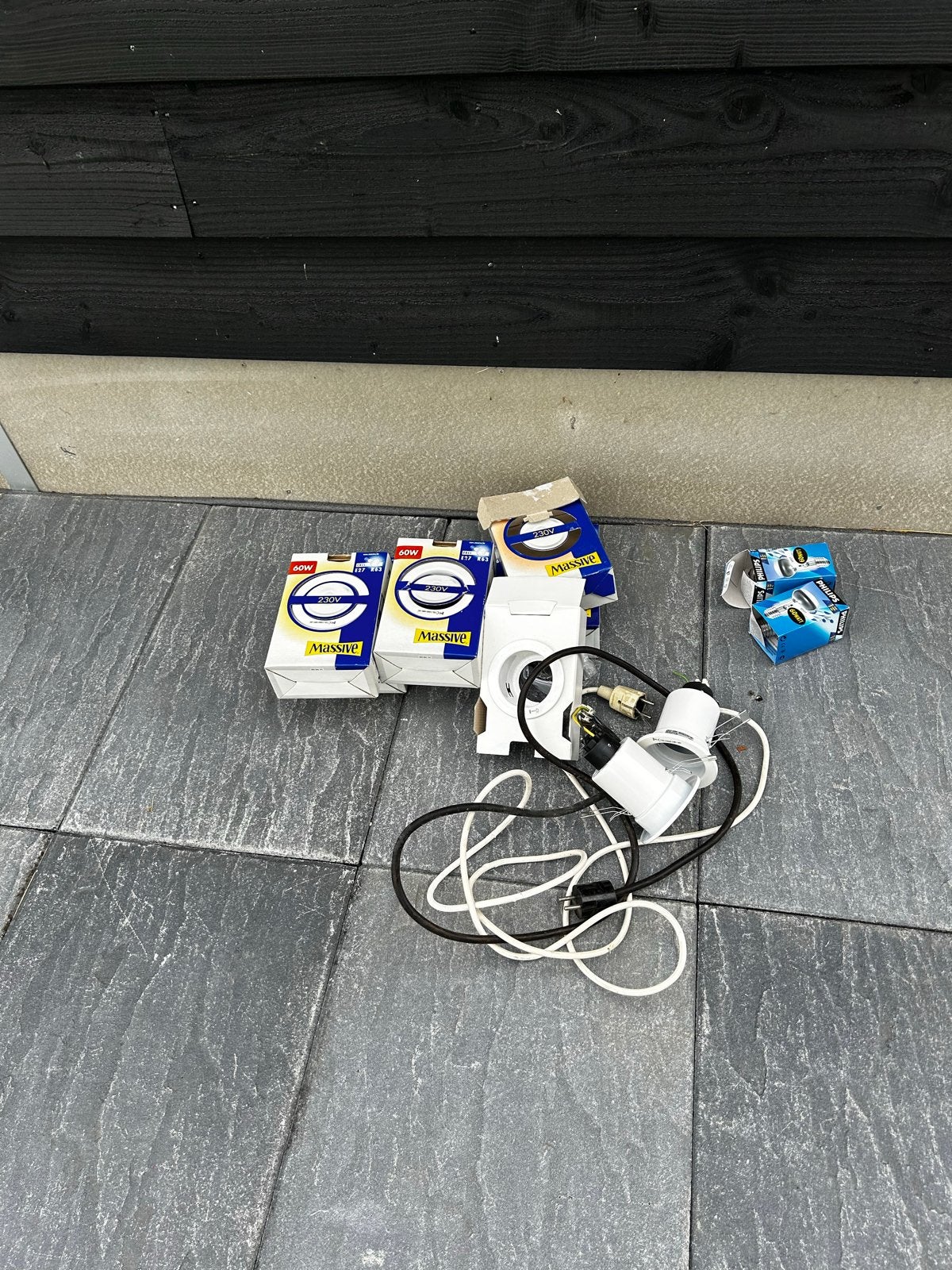 8 Nieuwe Inbouwspots - Massive 60W 230V, Ophalen of Verzenden, Nieuw, Plafondspot of Wandspot