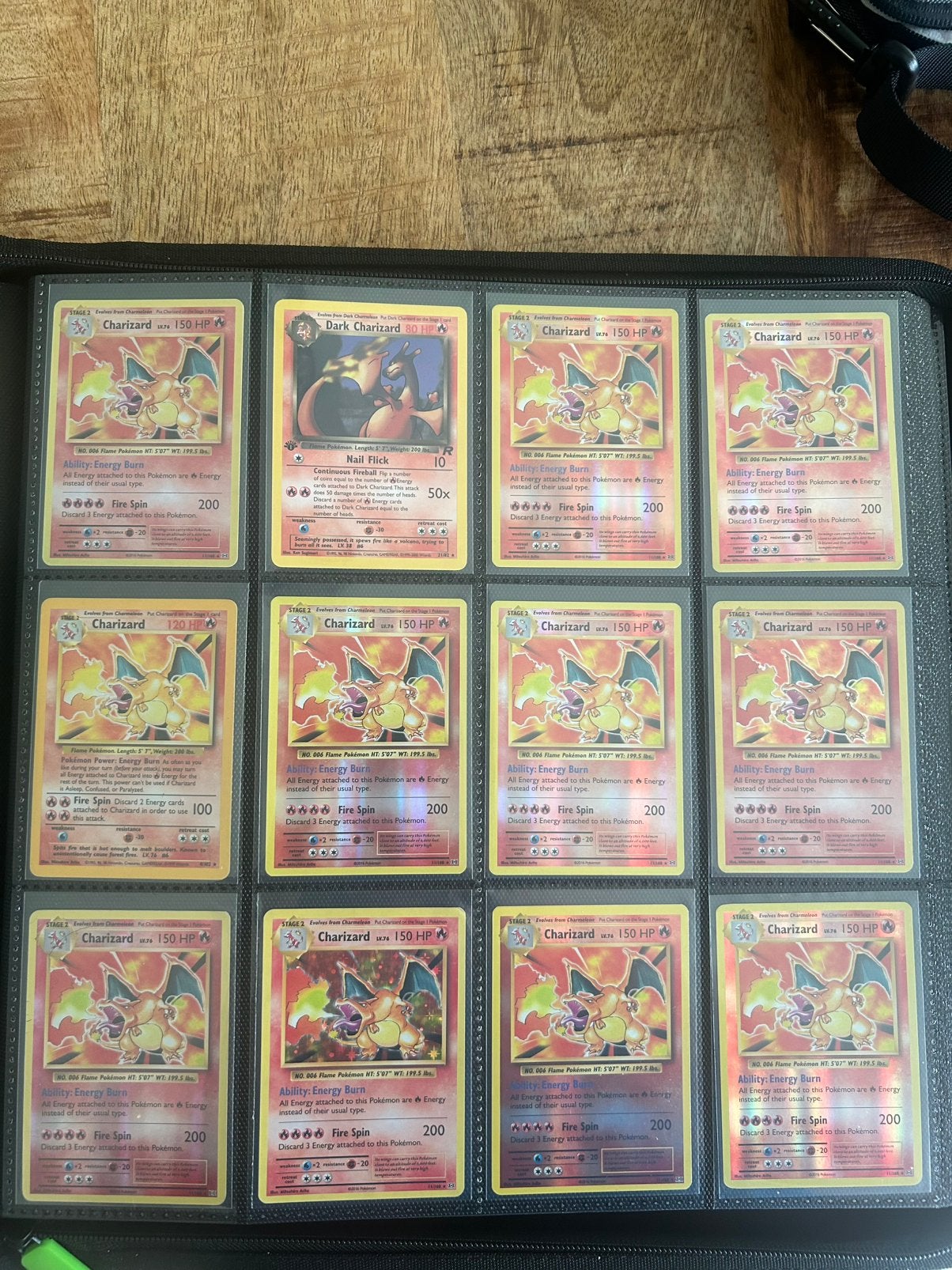 Grote Pokémon Verzameling - 12x Charizard, Holo's & Bulk, Hobby en Vrije tijd, Verzamelkaartspellen | Pokémon, Ophalen, Zo goed als nieuw