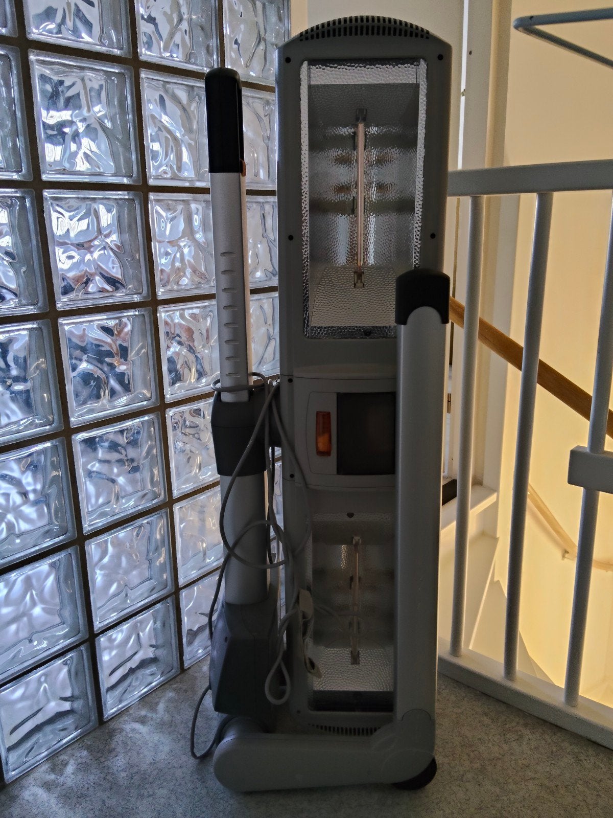 Philips Innergize Hb933, Hb935, Witgoed en Apparatuur, Zonnebanken en Gezichtsbruiners, Ophalen, Refurbished, Zonnebank enkelzijdig