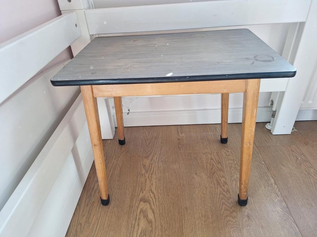 Vintage kleutertafel Schilte, Kinderen en Baby's, Ophalen, Gebruikt, Tafel(s) en Stoel(en)