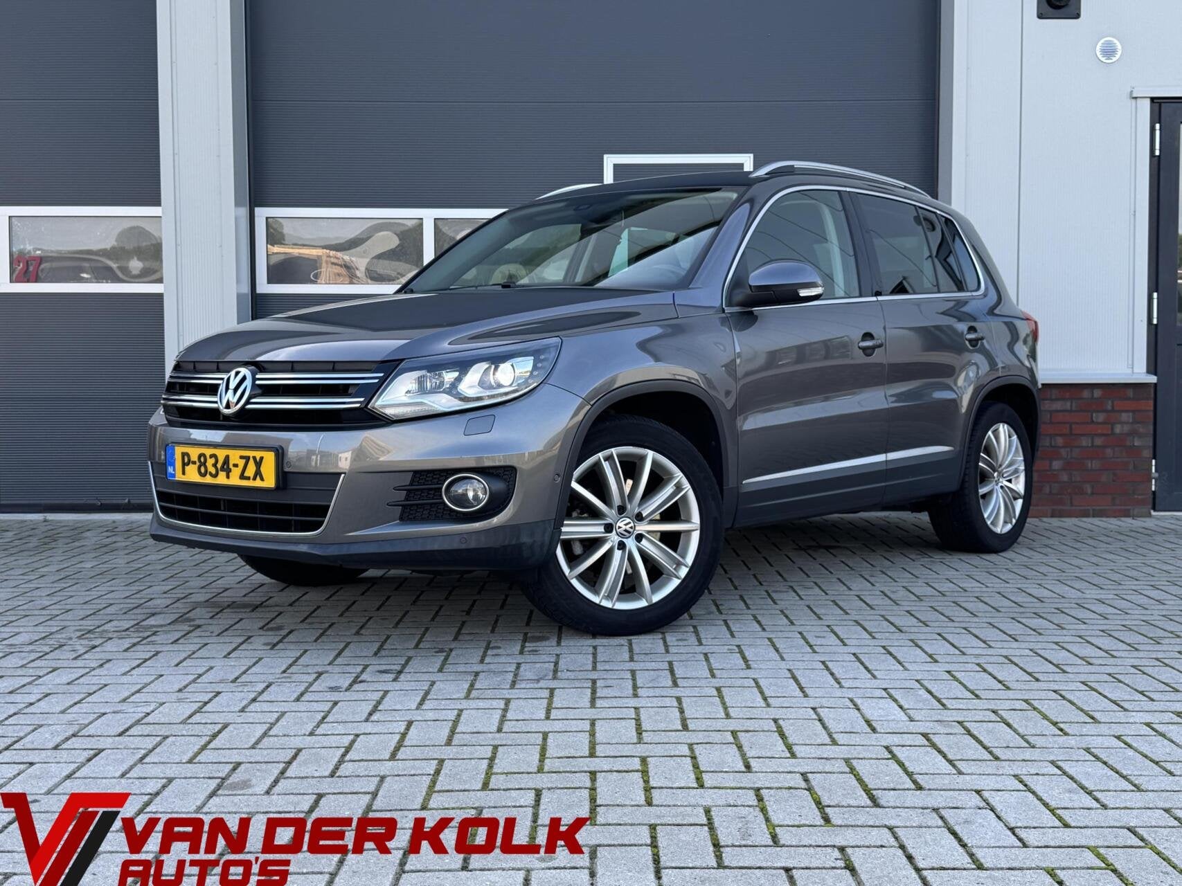 Volkswagen Tiguan 1.4 TSI Comfort&Design 4Motion | Xenon | C, 13 km/l, Euro 5, Gebruikt, 4 cilinders
