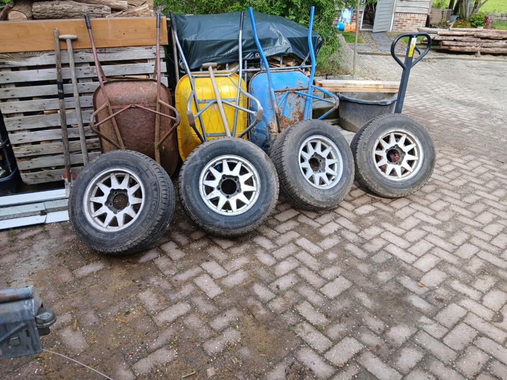 Set van 4 wielen 15 inch steek 5x5.5 of 5x139,7, Auto-onderdelen, Banden en Velgen, Ophalen, Overige, Gebruikt, 15 inch