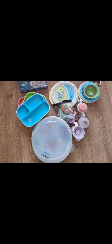 accessoires borden plastic kinder gratis, Ophalen of Verzenden, Overige materialen, Overige stijlen, Bord(en)
