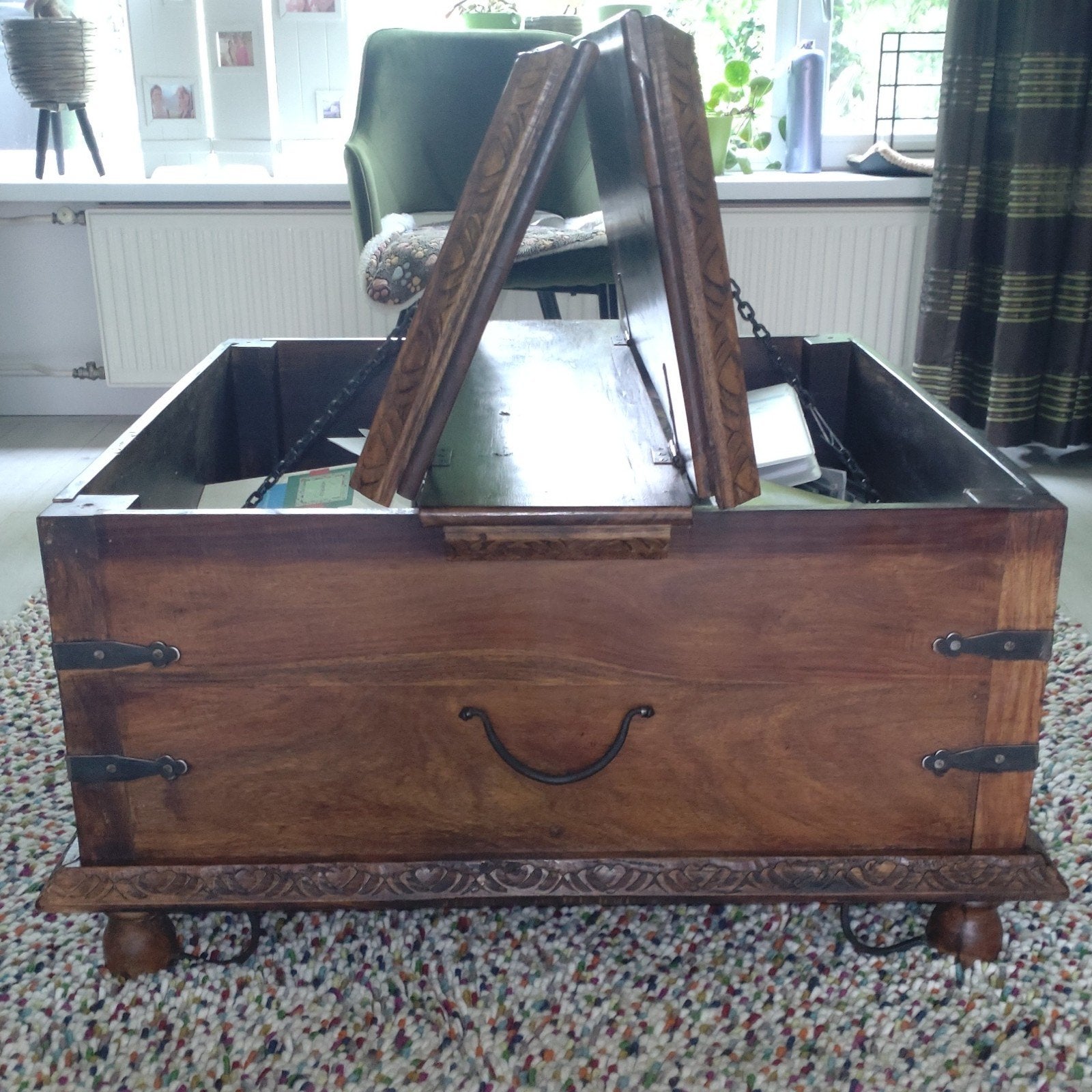 Prachtige antieke salontafel met houtsnijwerk, Huis en Inrichting, Tafels | Salontafels, Ophalen, Gebruikt, 50 tot 100 cm, Vierkant