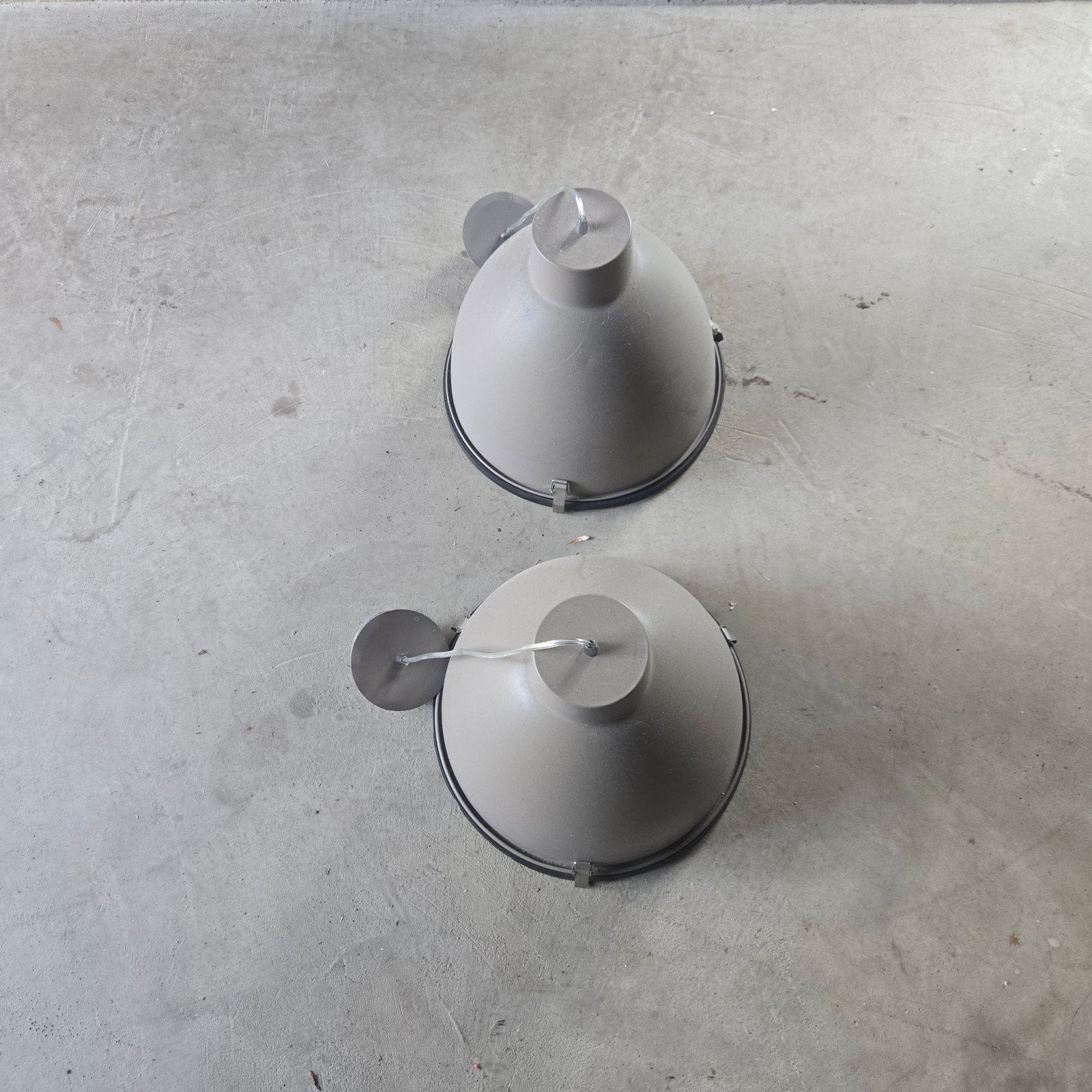 2 x hanglampen taupe kleur, Ophalen
