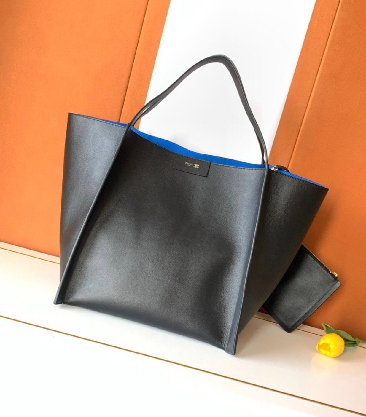 Celine Shopper / Tote Bag Zwart Leer met Blauwe Binnenkant, Sieraden, Tassen en Uiterlijk, Ophalen of Verzenden, Zo goed als nieuw