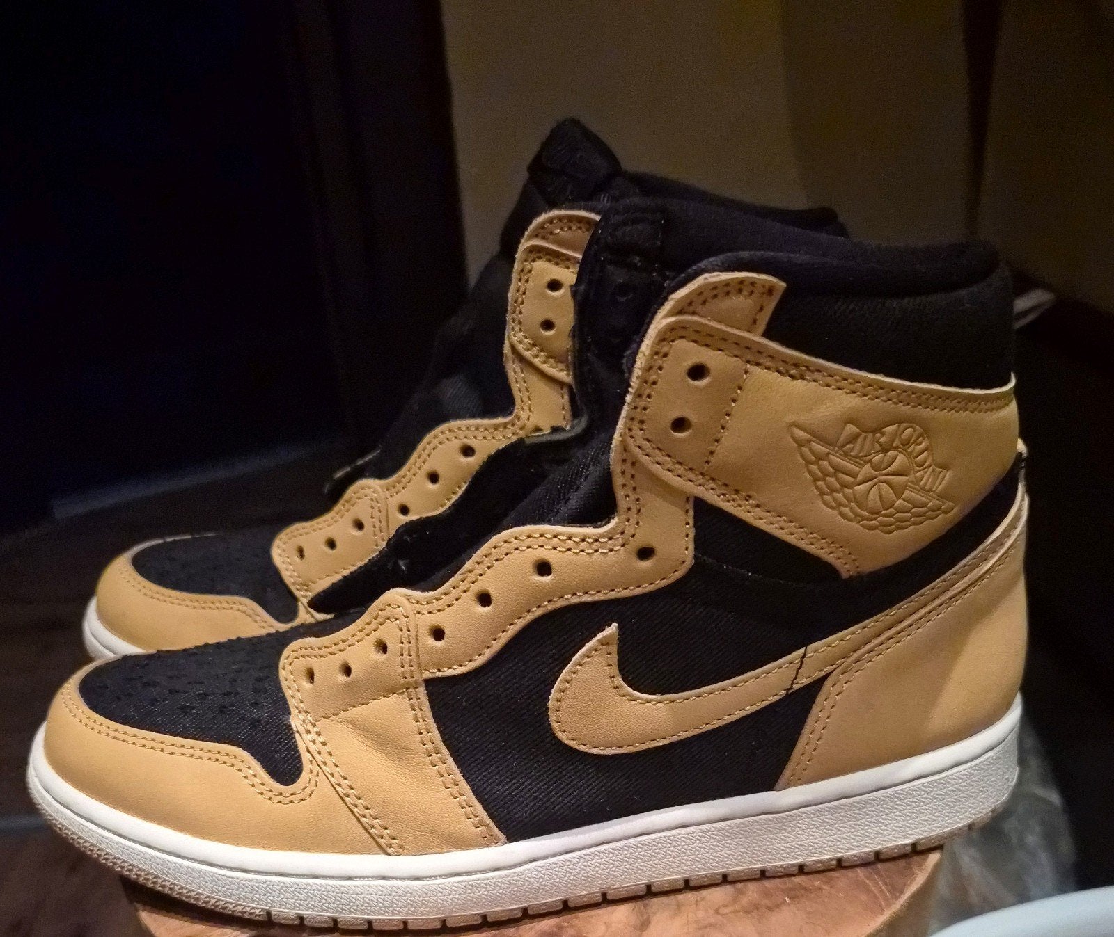 Schoenen Nike jordan high 42,5, Ophalen of Verzenden, Nieuw, Overige kleuren