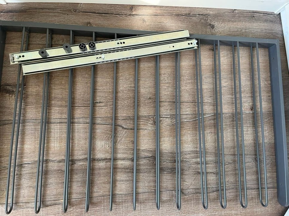 Uittrekbare Broekenhanger Ikea 1m, Huis en Inrichting, Kasten | Kledingkasten, Ophalen, 50 tot 100 cm, Zo goed als nieuw, Minder dan 100 cm
