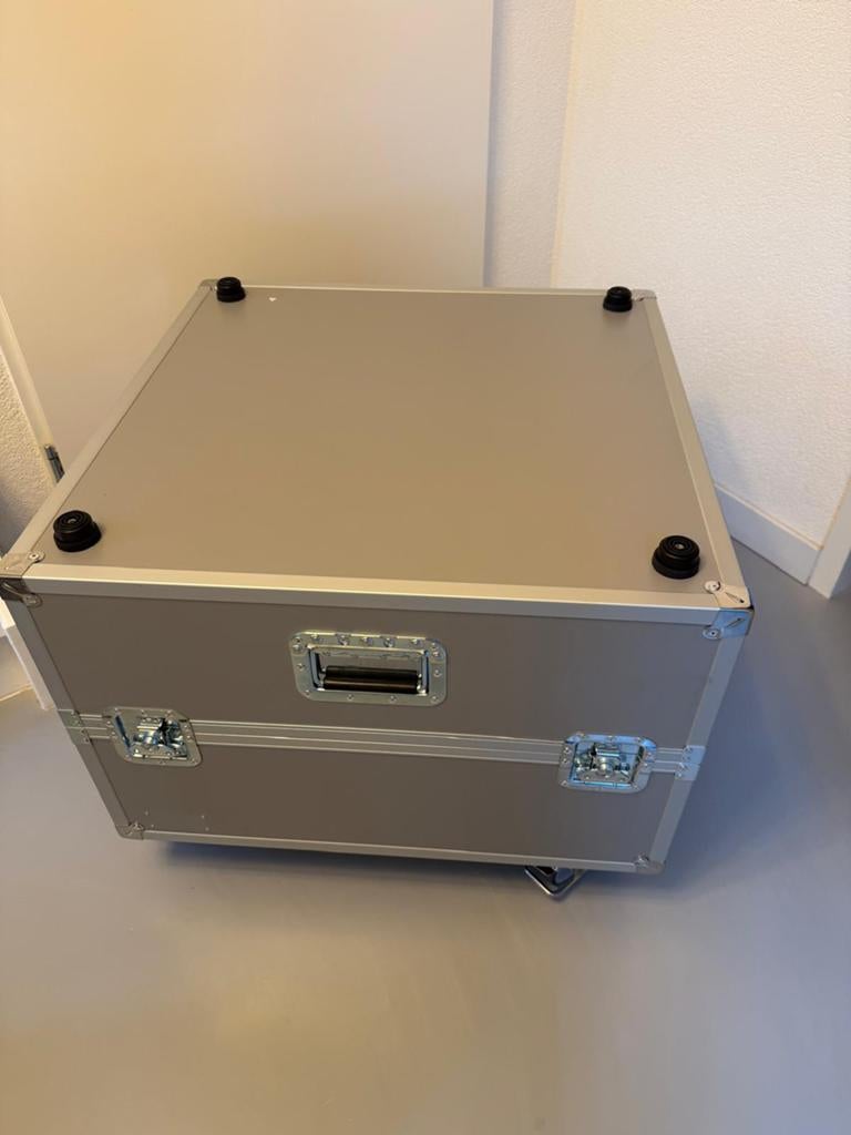Te koop Flight case, Muziek en Instrumenten, Behuizingen en Koffers, Ophalen of Verzenden, Zo goed als nieuw, Overige instrumenten