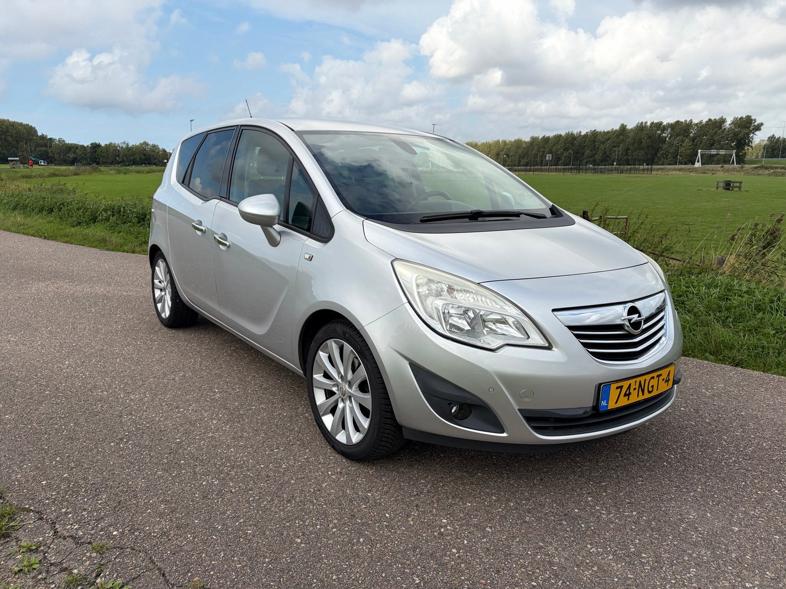 Opel Meriva 1.4 Turbo 88KW 2010 Grijs, Auto's, Voorwielaandrijving, 680 kg, 4 cilinders, Origineel Nederlands