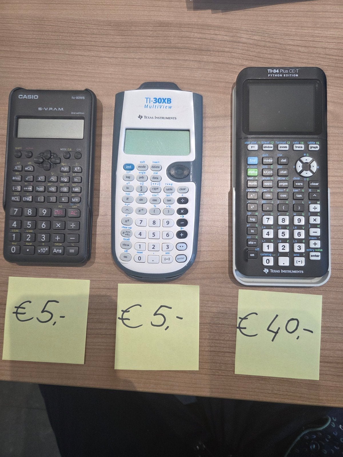 Te koop rekenmachine drie stuks, Ophalen, Grafische rekenmachine