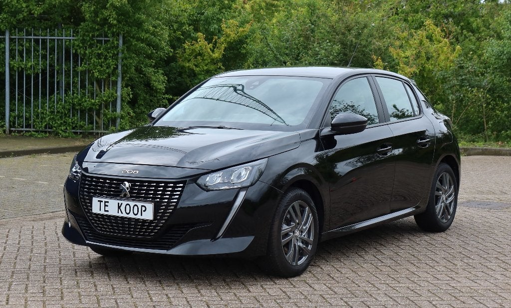 Peugeot 208 1.2 Turbo veel opties, in nieuwstaat., Voorwielaandrijving, Stof, 100 pk, Zwart
