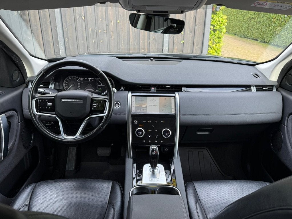 Land Rover Discovery Sport P300e 1.5 S Trekhaak 360 camera, Auto's, Land Rover, Automaat, 309 pk, Gebruikt, Euro 6
