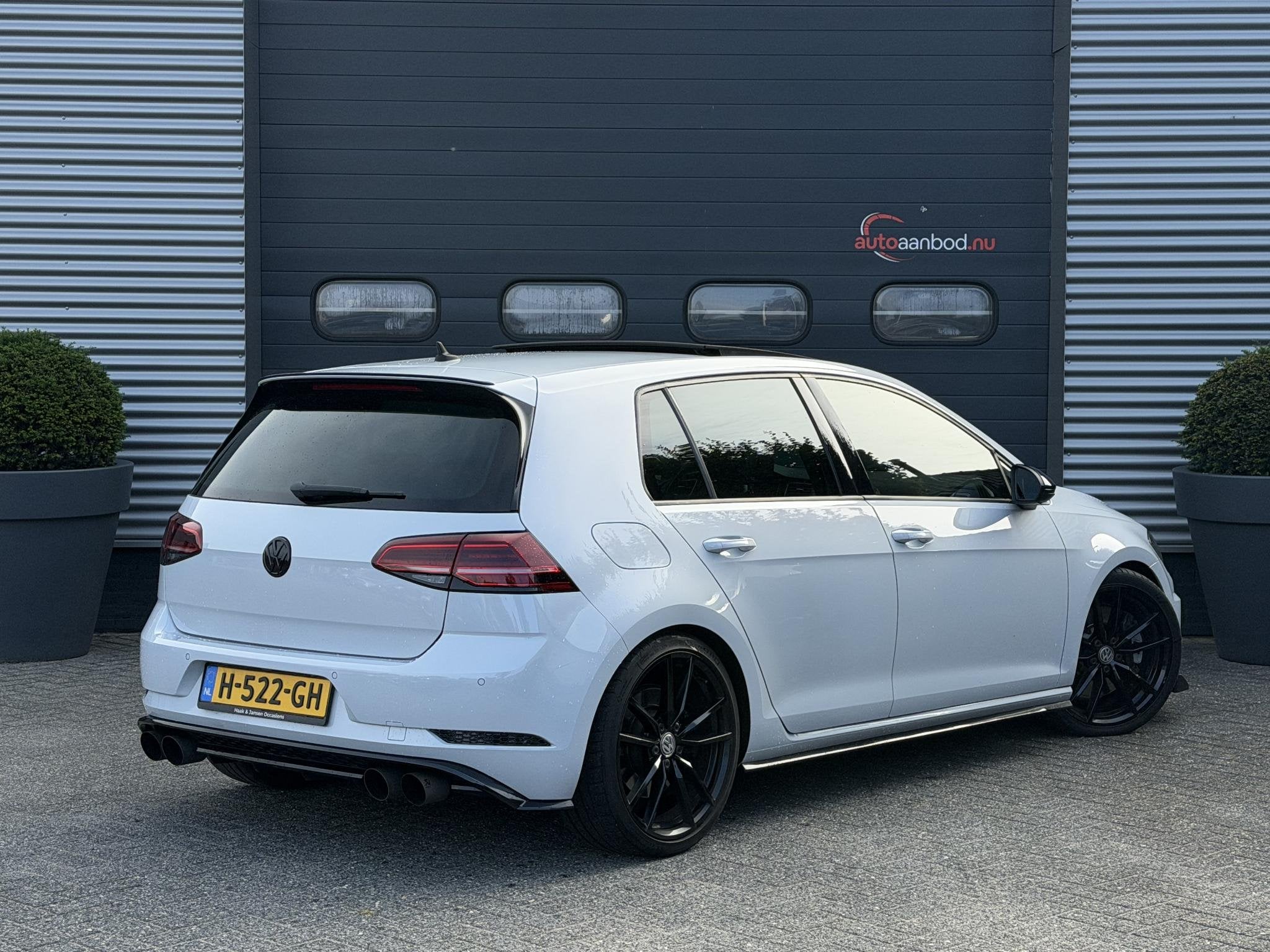 Volkswagen Golf 2.0 TSI 4Motion R 405 PK| Akrapovic | Panora, Auto's, Automaat, Gebruikt, Euro 6, 4 cilinders