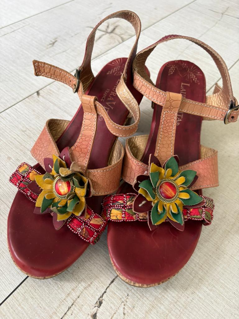 Laura Vita schoenen 41, Ophalen of Verzenden, Zo goed als nieuw, Overige merken