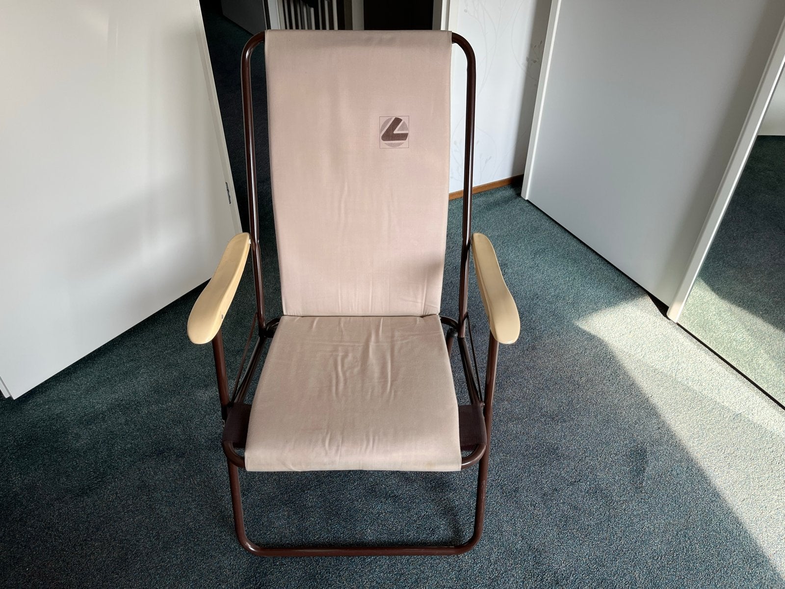Comfortabele opvouwbare stoel - Ideaal voor binnen en buiten, Ophalen, Gebruikt, Overige kleuren, Metaal