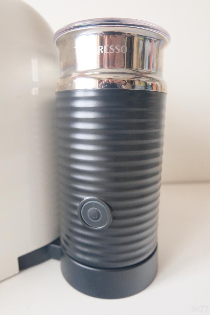 Nespresso Krups U & Milk XN2601 Koffiemachine, Gebruikt, Ophalen of Verzenden, Koffiepads en cups, Afneembaar waterreservoir