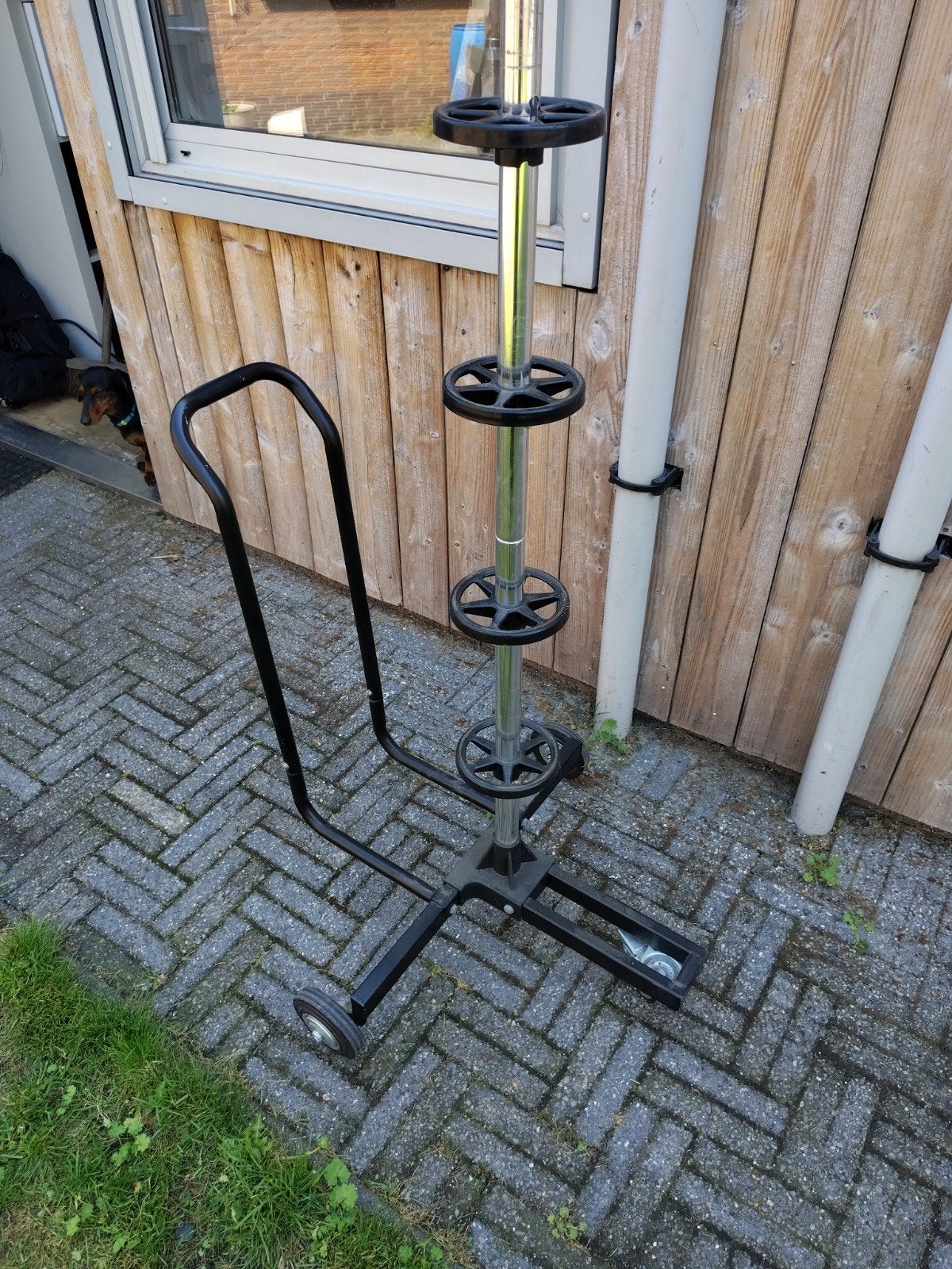 Bandenkar / Bandenrek op wielen, Ophalen