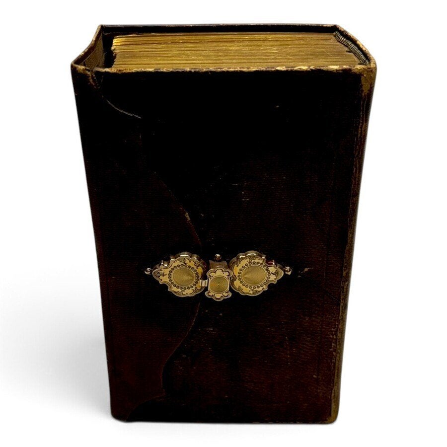 Bijbel in lederen kaft met gouden slot, 1869, Ophalen of Verzenden, Bijbel