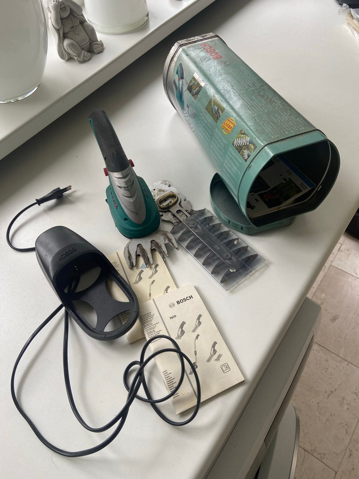 Bosch ISIO Accu Heggenschaar voor Buxus en Struiken, Ophalen of Verzenden, Gebruikt, Accu