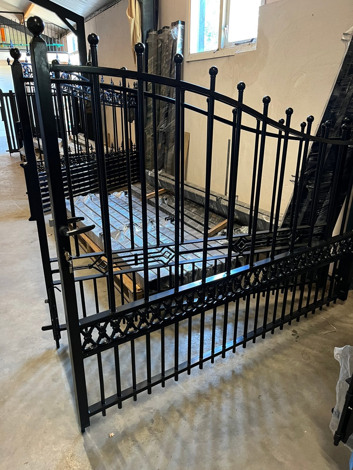 AANBIEDING TUINPOORT SIERPOORT INRIJPOORT, Ophalen, 100 tot 150 cm, Zo goed als nieuw, IJzer