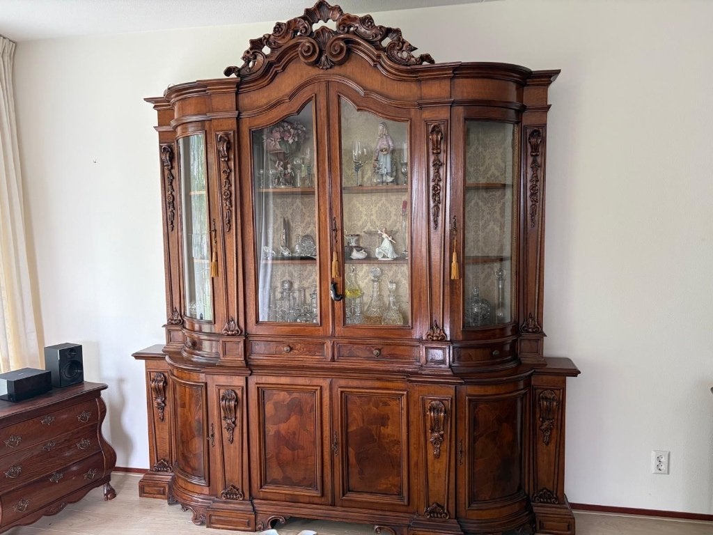 Barok kast, Ophalen