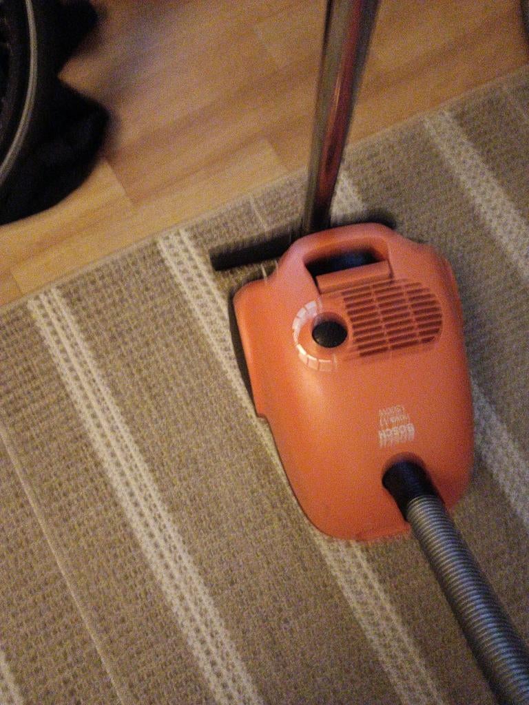 Bosch stofzuiger 1300w, Ophalen