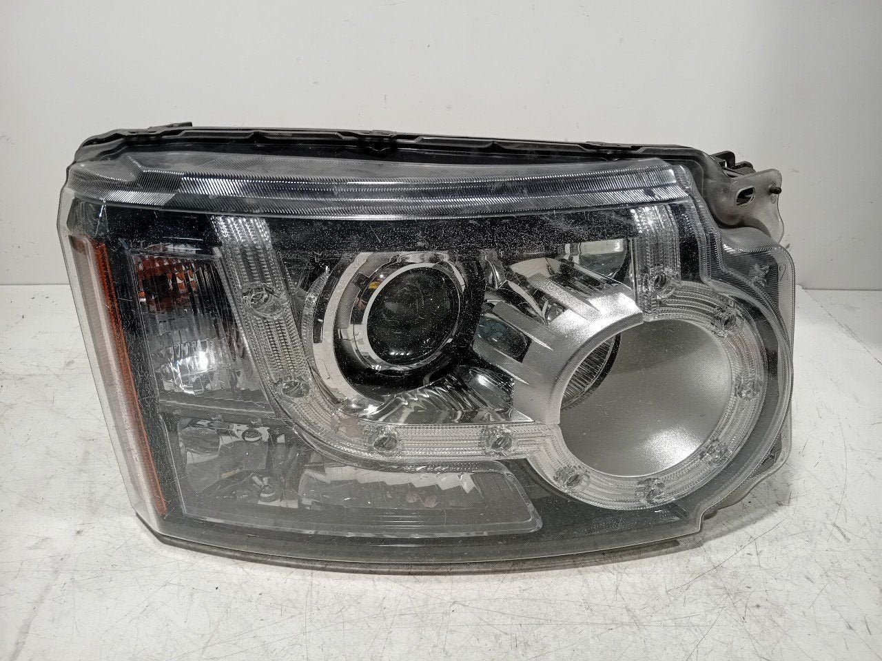Koplamp rechts Land Rover Discovery, Auto-onderdelen, Verlichting, Onderdelen@venauto.nl, Van der Ven Autorecycling B.V., Ettenseweg 76, 4706 PB Roosendaal, The Netherlands