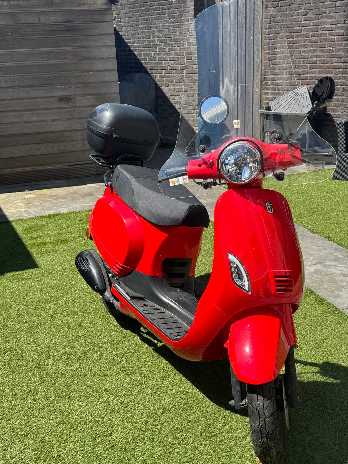 Rode BTC Riva scooter met slechts 75 km, Ophalen, Gebruikt, Benzine, Overige merken