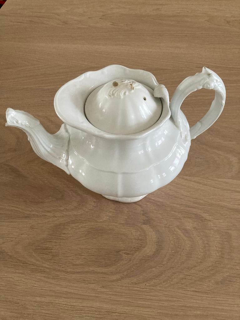 Antieke porseleinen theepot - Bijzondere vorm en versiering, Ophalen of Verzenden