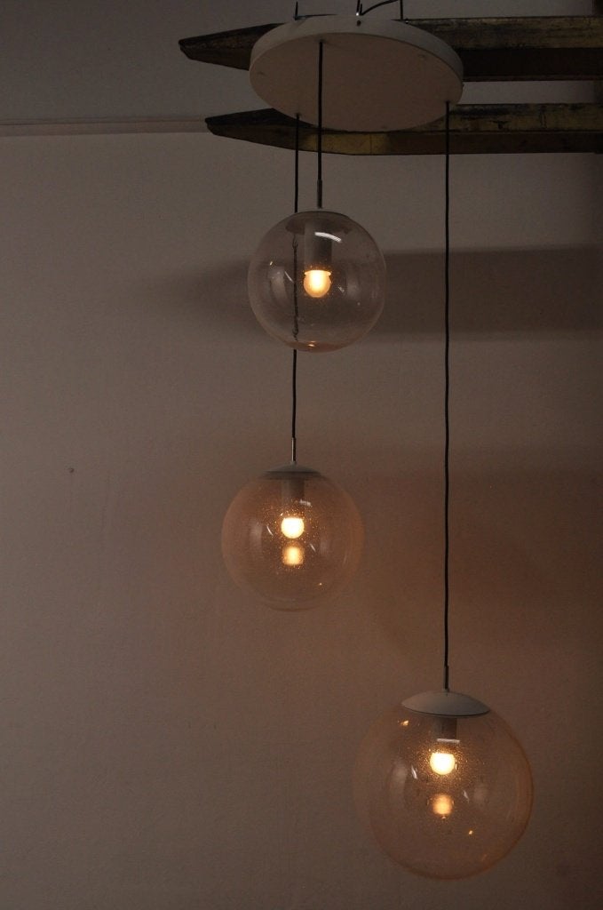 Vintage 3-lichts hanglamp glazen bollen lamp klooster 60s, Ophalen of Verzenden, Gebruikt