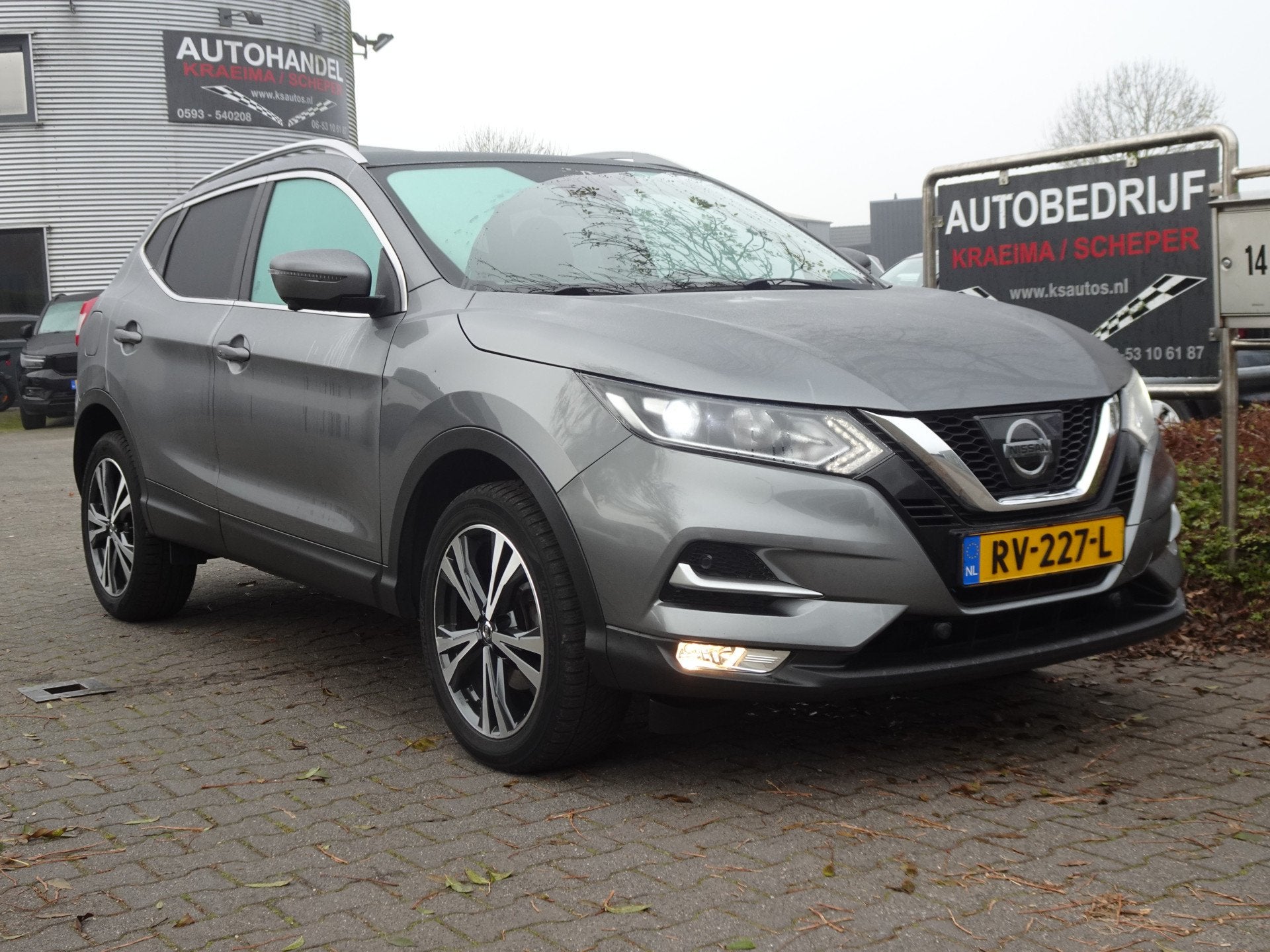 Nissan QASHQAI 1.2 N-Connecta Trekhaak Pano-dak (bj 2018), Auto's, Voorwielaandrijving, Parkeersensor, Gebruikt, Euro 6