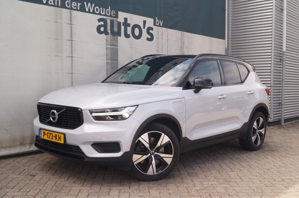 Volvo XC40 1.5 T4 Recharge R-Design -NAVI-ECC-CAM-LED-, Dealer onderhouden, Euro 6, 129 pk, Automatische klimaatregeling