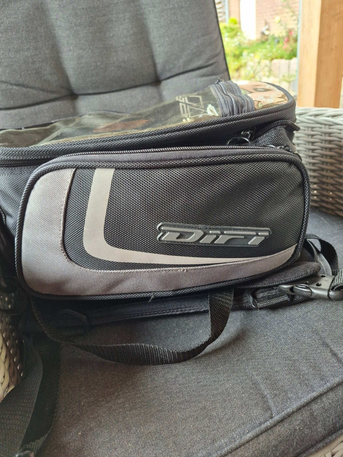 Difi Discover M tanktas met riemen en regenhoes, Motoren, Ophalen of Verzenden, Zo goed als nieuw