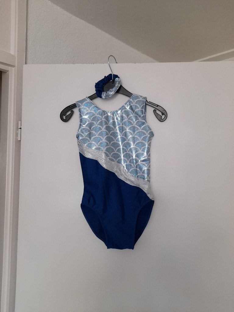 Nieuw!! Turnpakje maat 128-134, Sport en Fitness, Turnen, Blauw, Nieuw, Turnpak(je), Kindermaat 122 t/m 140