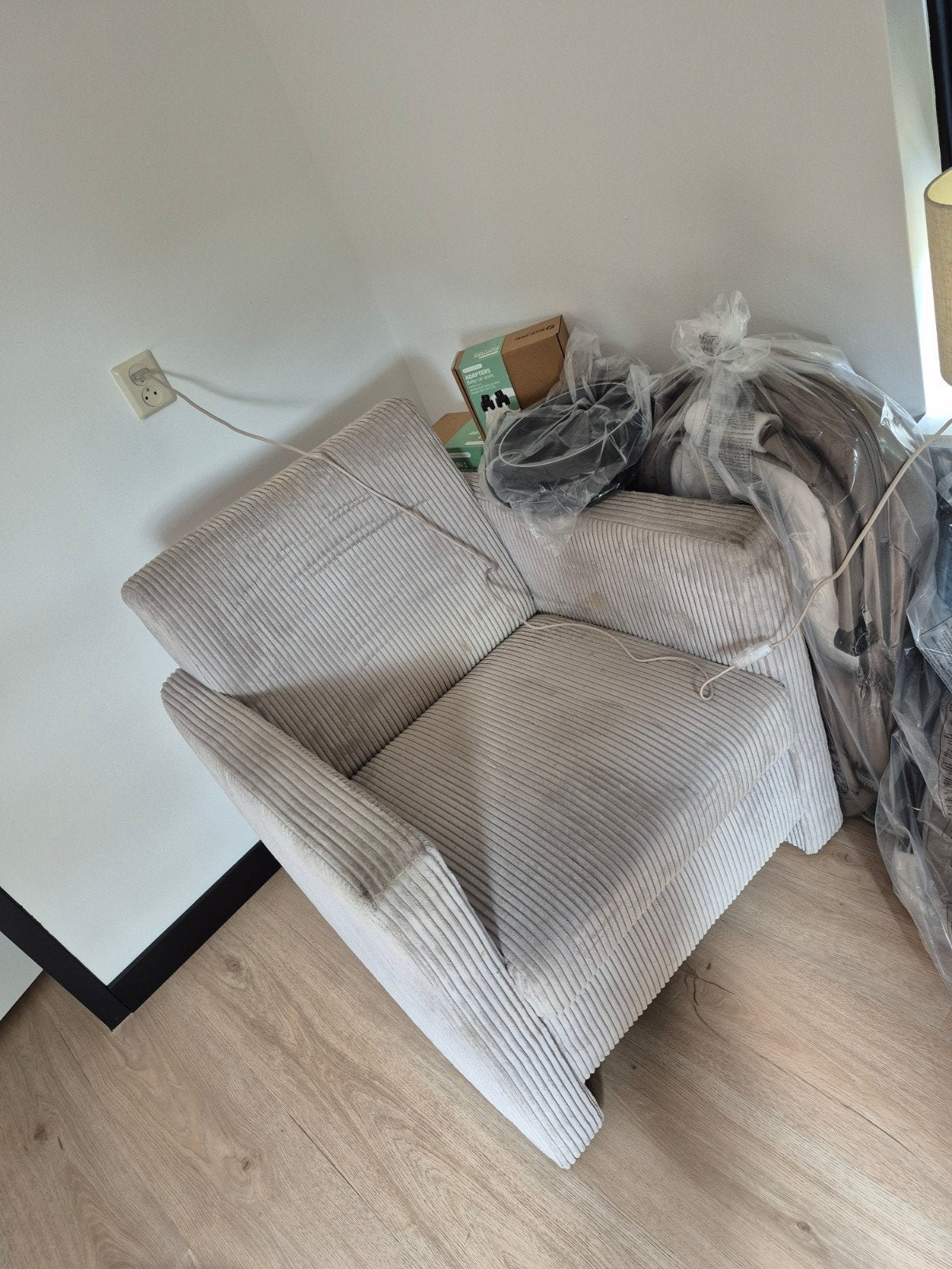 Nette stoel gratis ophalen, Gebruikt, Eenpersoons, 75 tot 100 cm, Ophalen of Verzenden