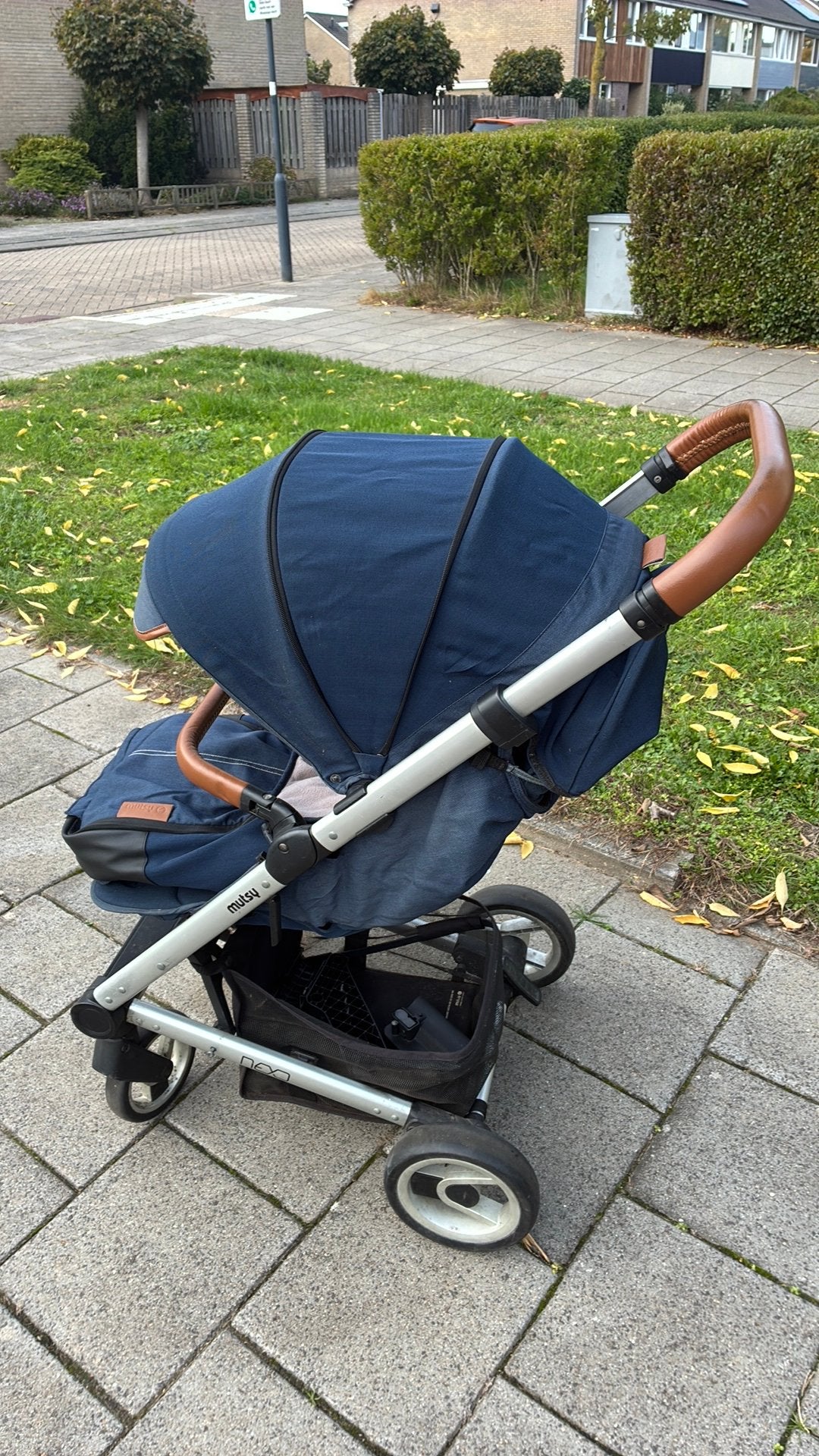Mutsy neo buggy inc warmte zak, Ophalen, Zo goed als nieuw, Maxi-Cosi