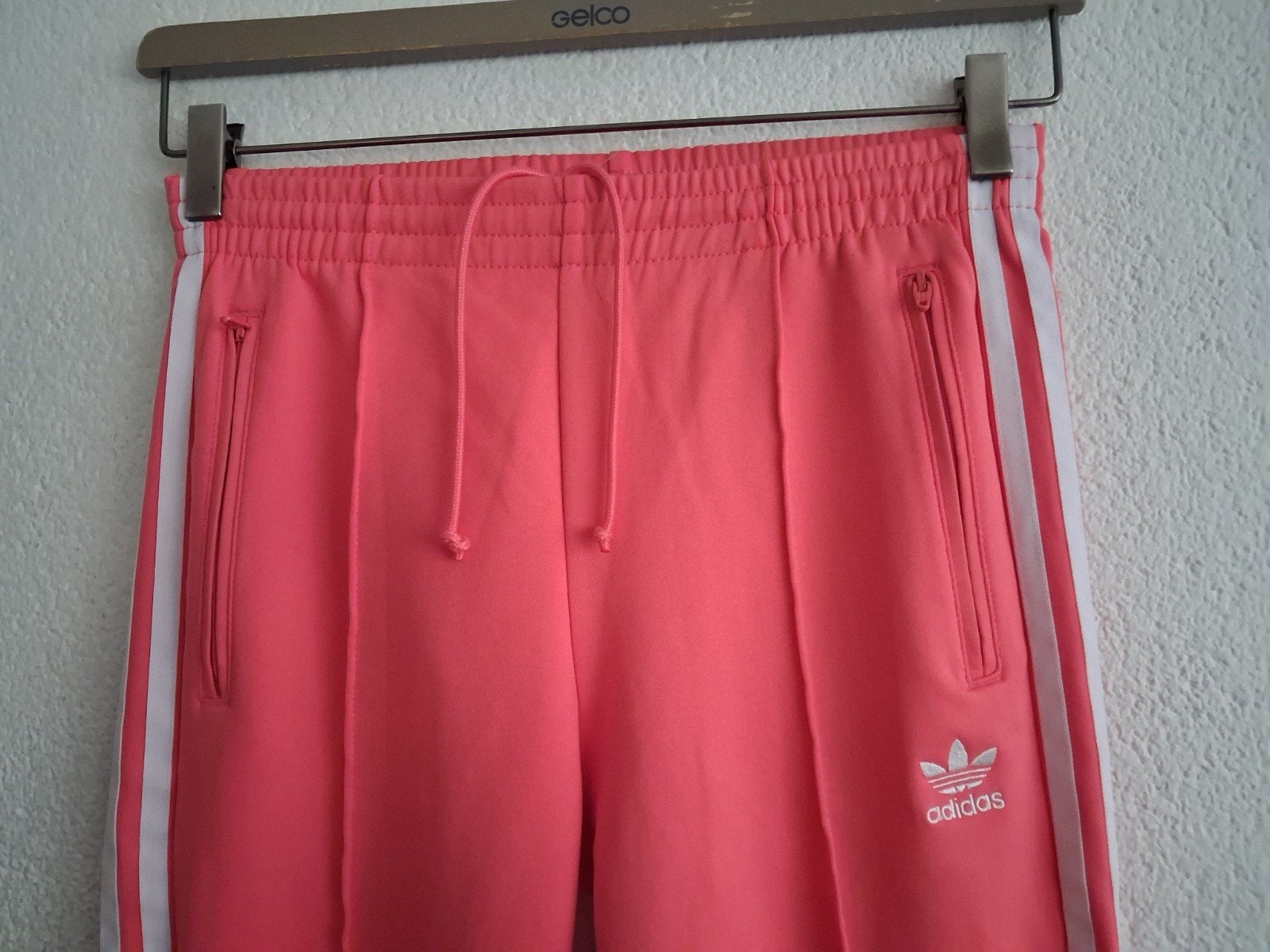 Adidas sportbroek roze XS, Kleding | Dames, Ophalen of Verzenden