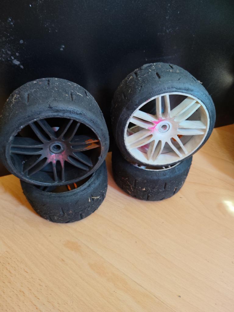 GRP S7 1/5 Onroad banden (gebruikt), Hobby en Vrije tijd, Modelbouw | Radiografisch | Auto's, Gebruikt, Onderdeel, Overige schalen