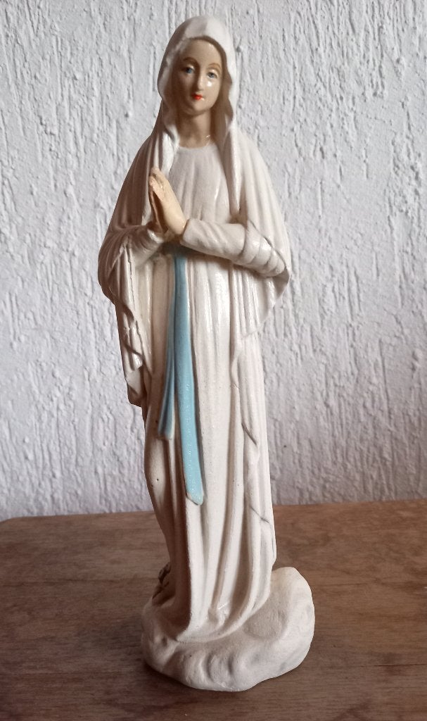 Antiek kerkbeeld Maria van Banneux (Caritas Banneux) gemerkt, Antiek en Kunst, Antiek | Religie, Ophalen